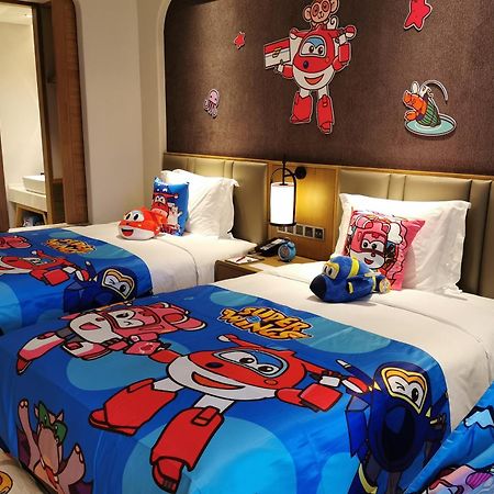 Crowne Plaza Qingdaoorientalmoviemetropolis By Ihg Hotell Eksteriør bilde