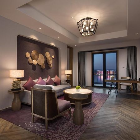 Crowne Plaza Qingdaoorientalmoviemetropolis By Ihg Hotell Eksteriør bilde