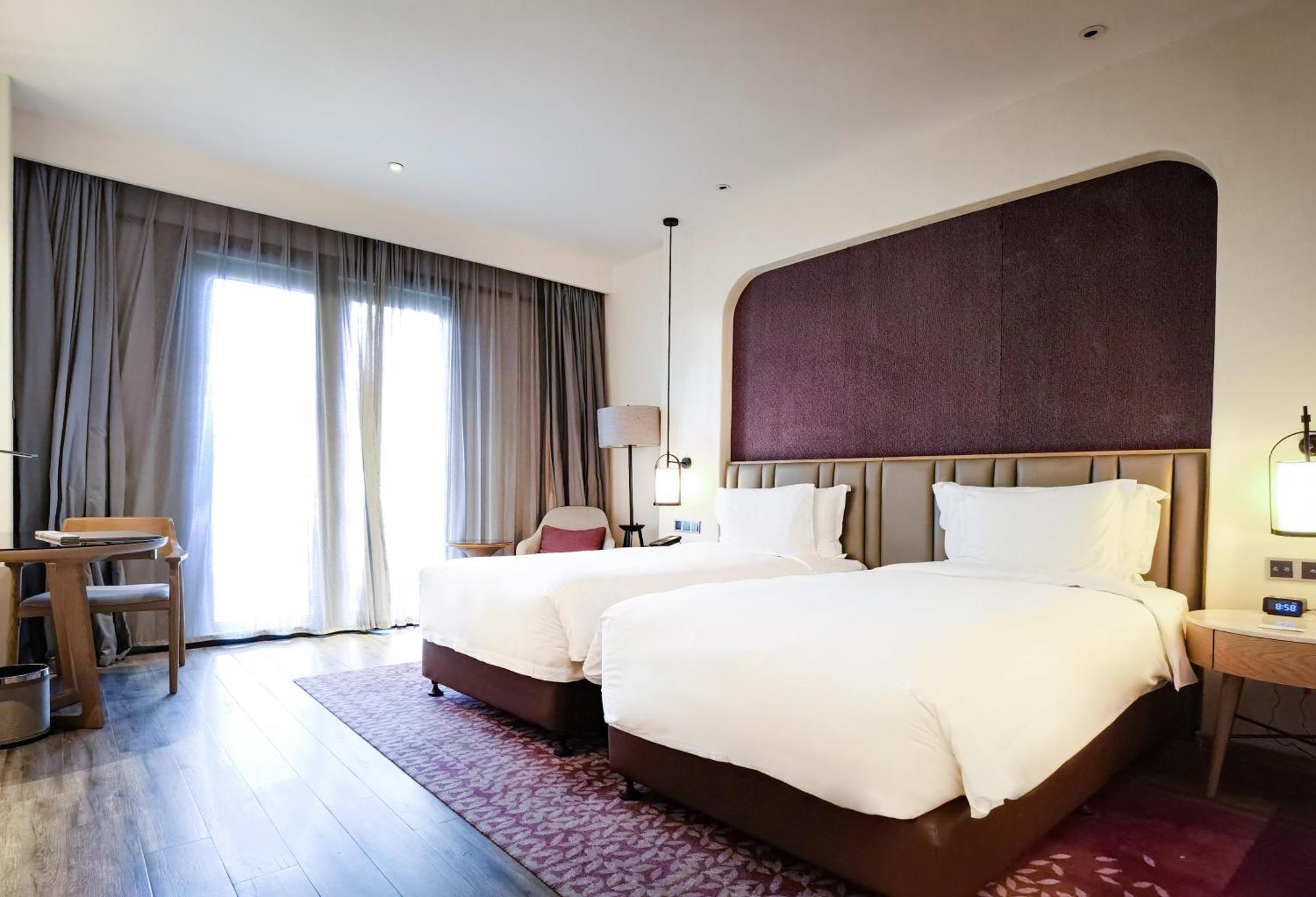 Crowne Plaza Qingdaoorientalmoviemetropolis By Ihg Hotell Eksteriør bilde
