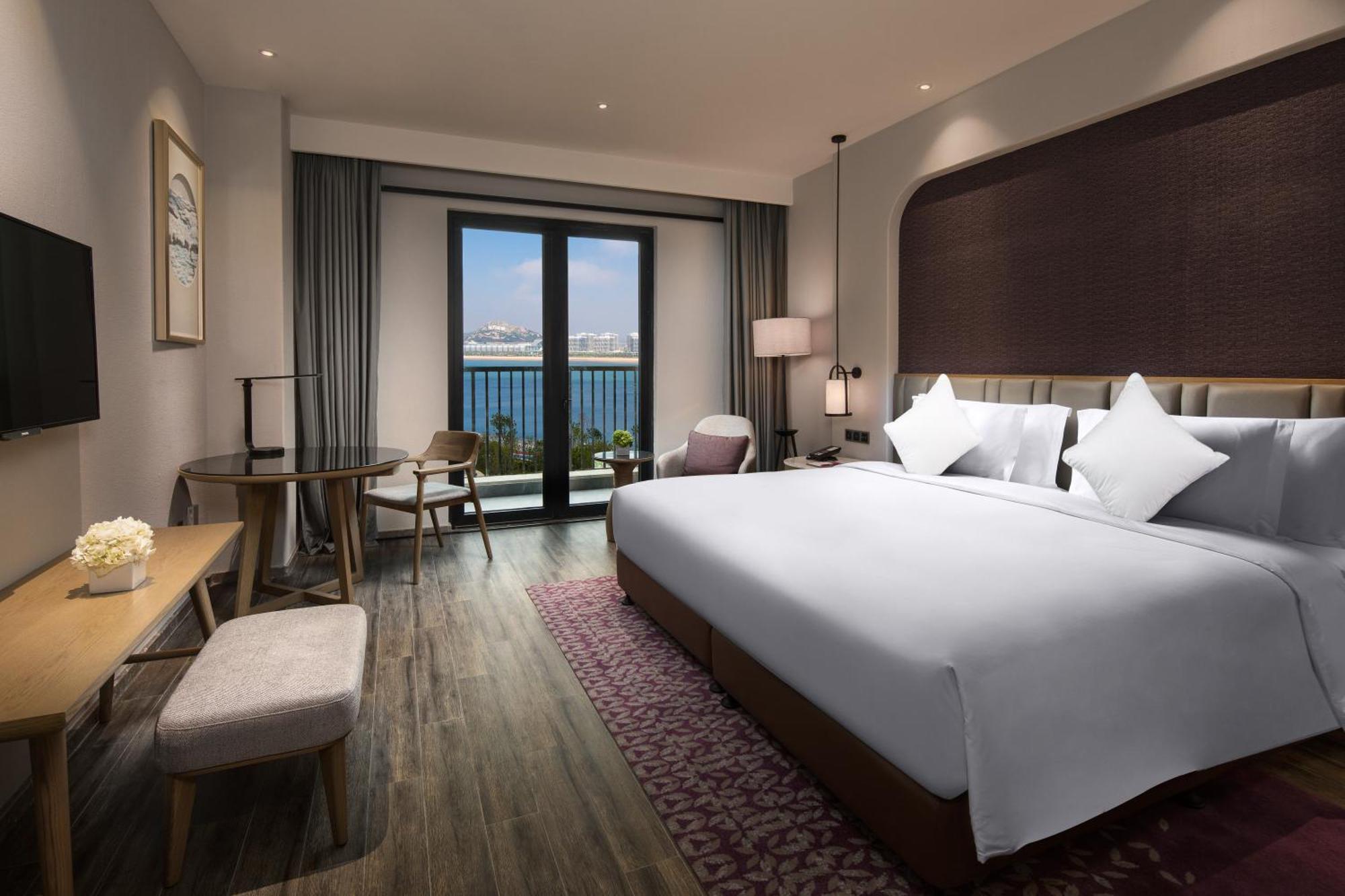 Crowne Plaza Qingdaoorientalmoviemetropolis By Ihg Hotell Eksteriør bilde