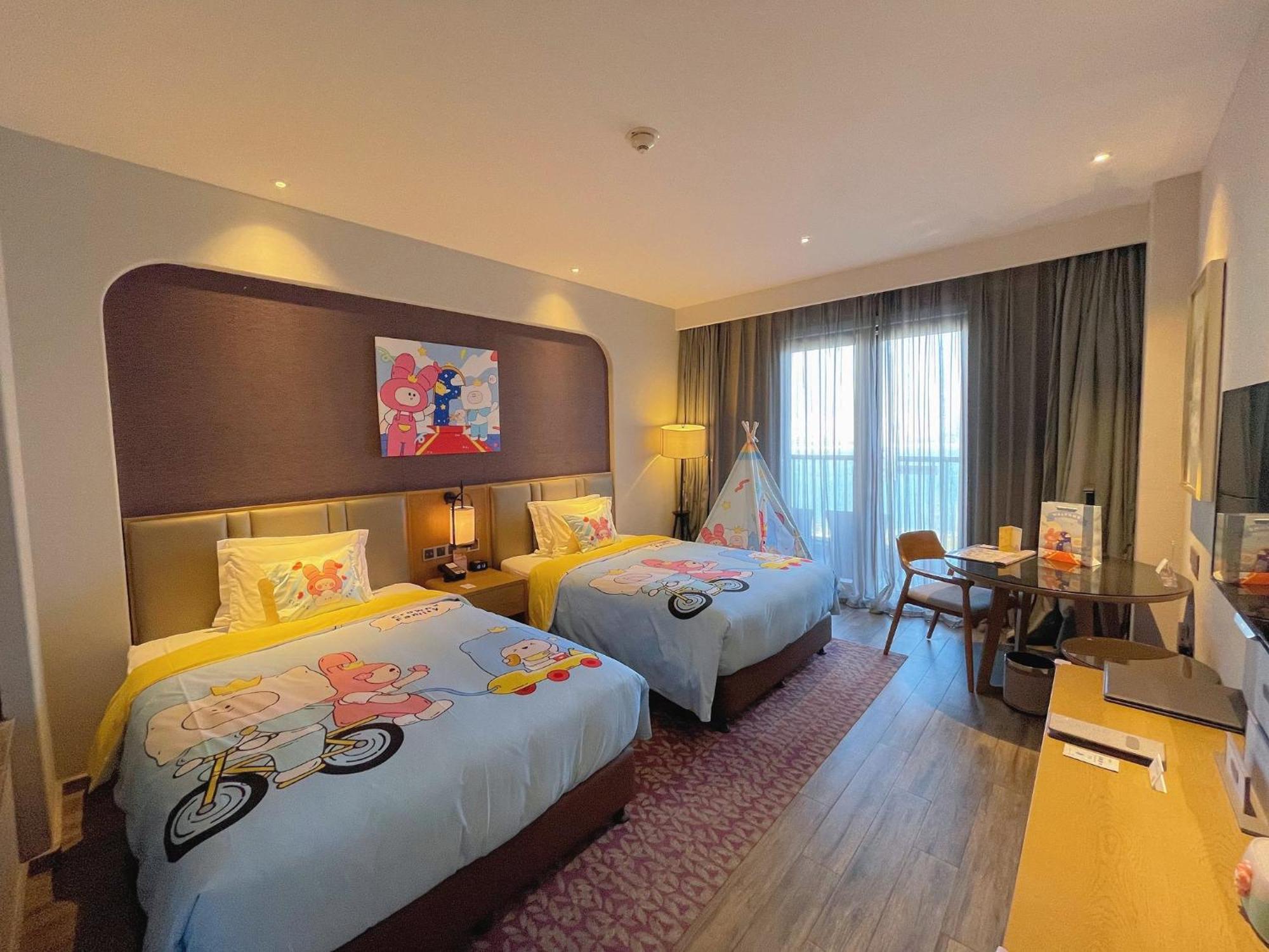 Crowne Plaza Qingdaoorientalmoviemetropolis By Ihg Hotell Eksteriør bilde