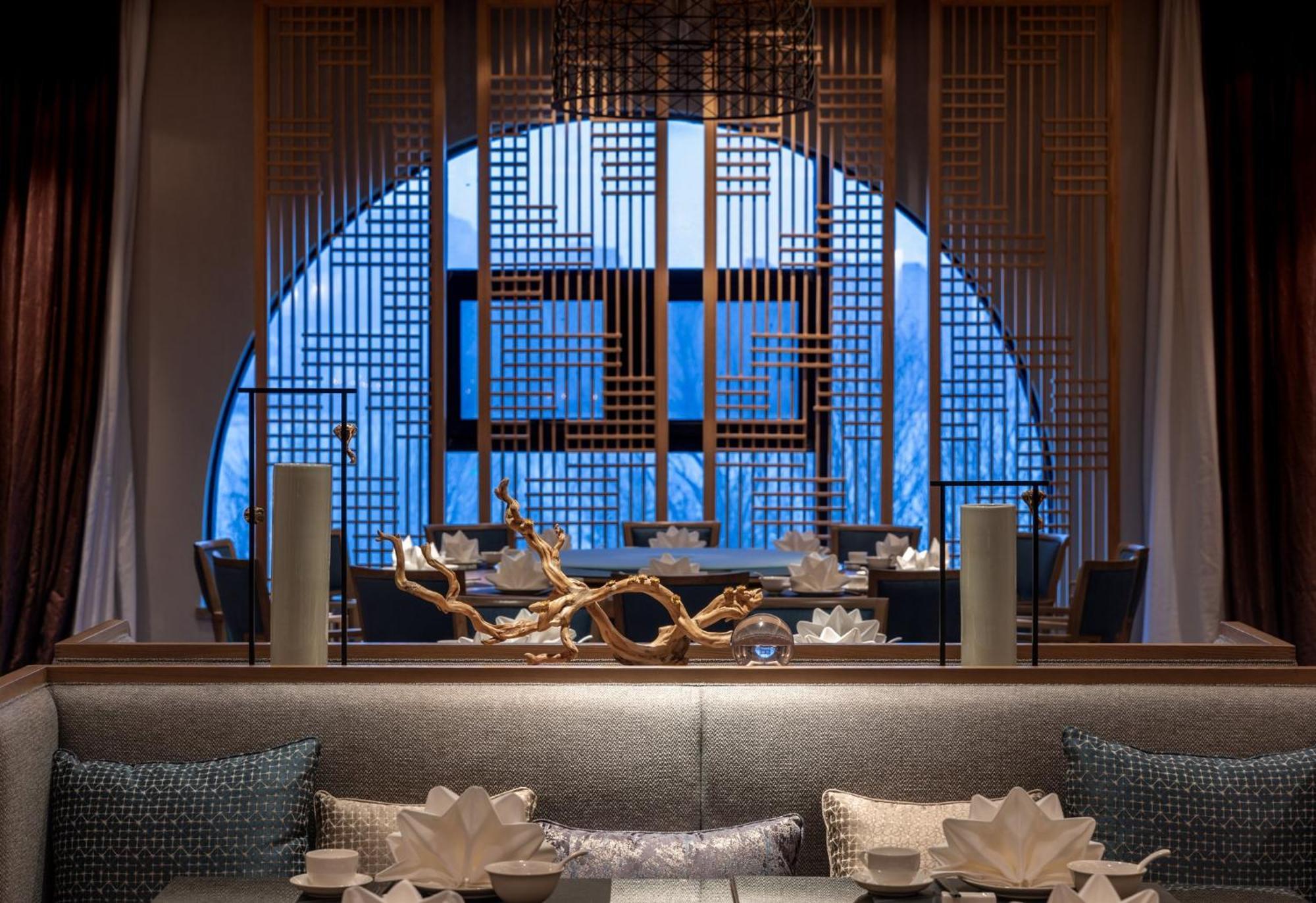 Crowne Plaza Qingdaoorientalmoviemetropolis By Ihg Hotell Eksteriør bilde