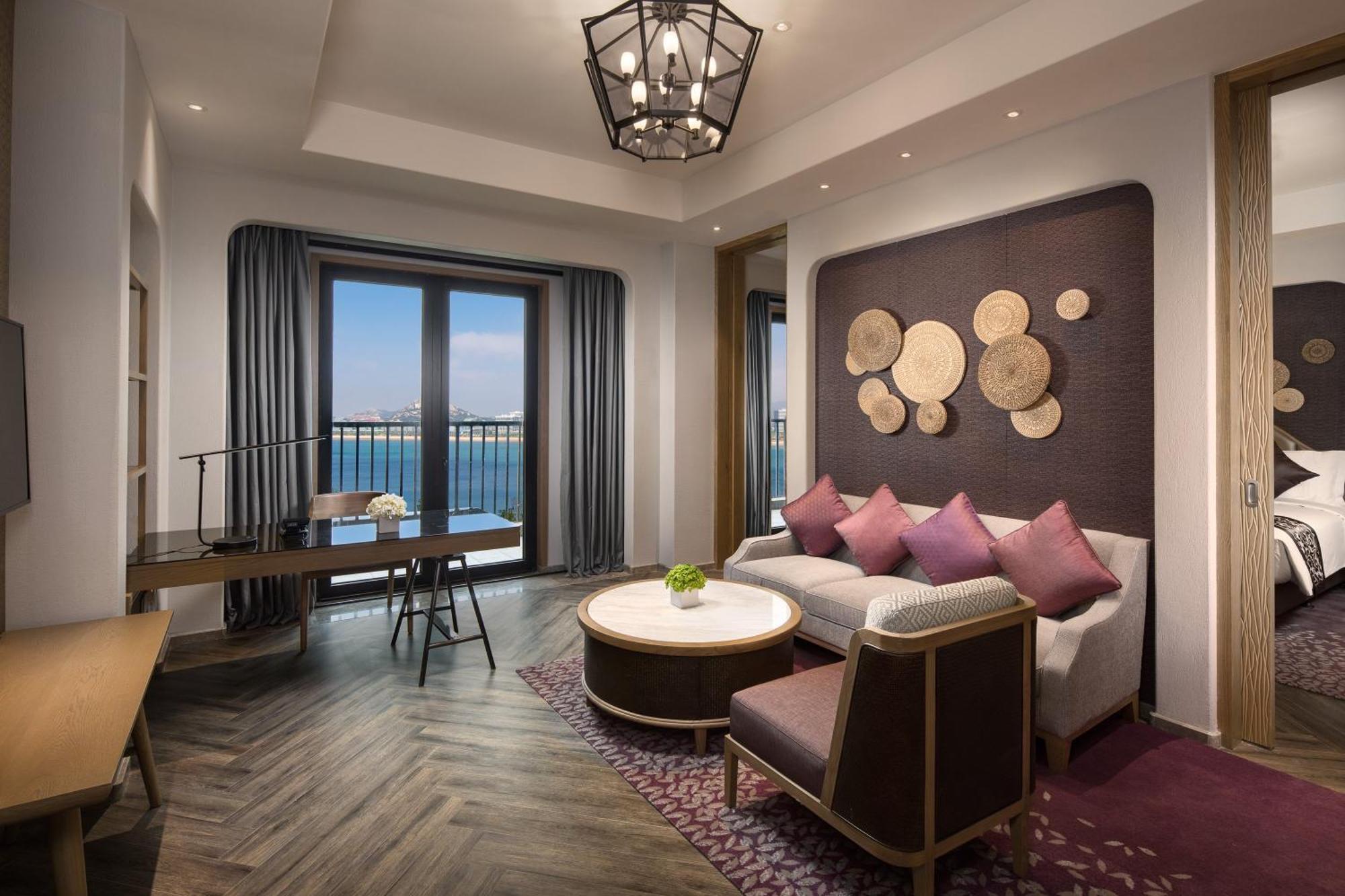 Crowne Plaza Qingdaoorientalmoviemetropolis By Ihg Hotell Eksteriør bilde