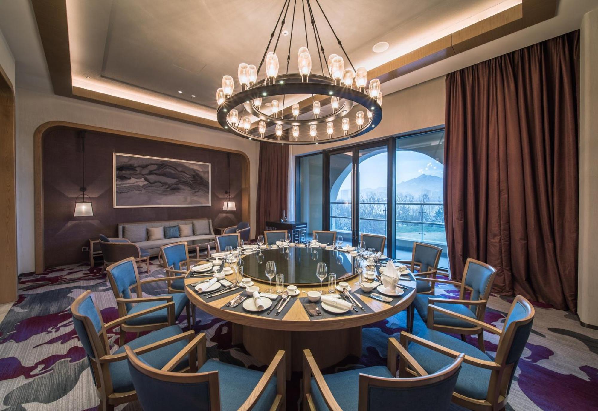 Crowne Plaza Qingdaoorientalmoviemetropolis By Ihg Hotell Eksteriør bilde