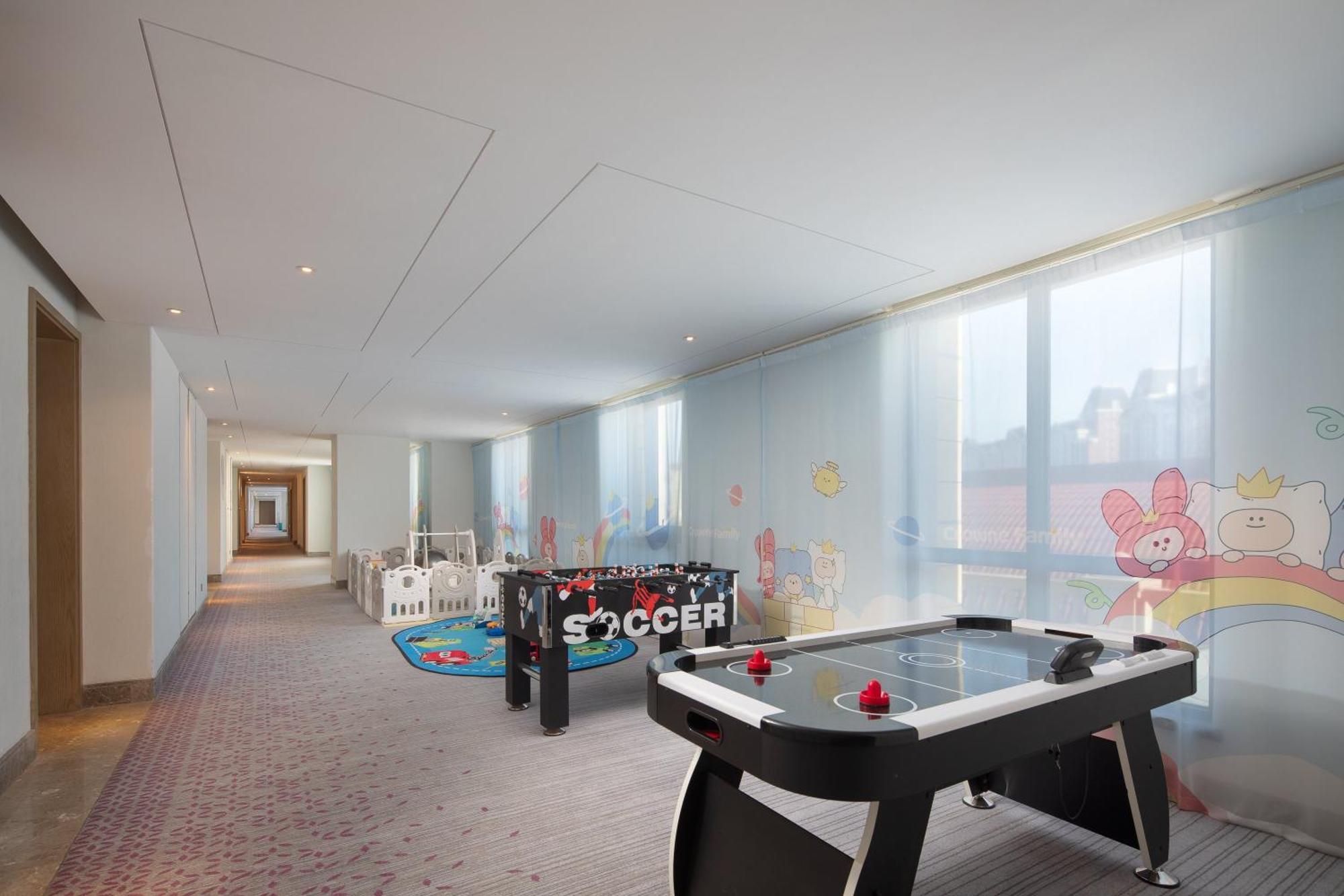 Crowne Plaza Qingdaoorientalmoviemetropolis By Ihg Hotell Eksteriør bilde