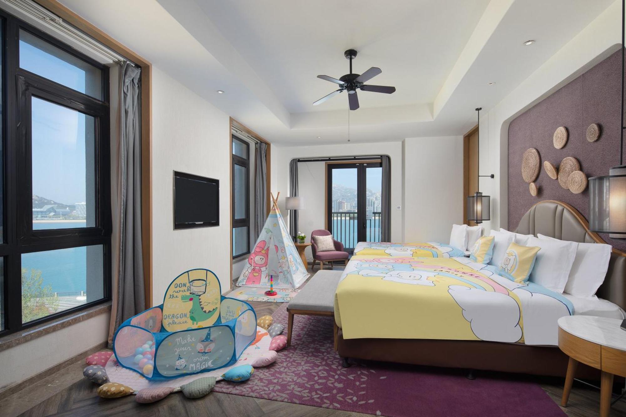 Crowne Plaza Qingdaoorientalmoviemetropolis By Ihg Hotell Eksteriør bilde