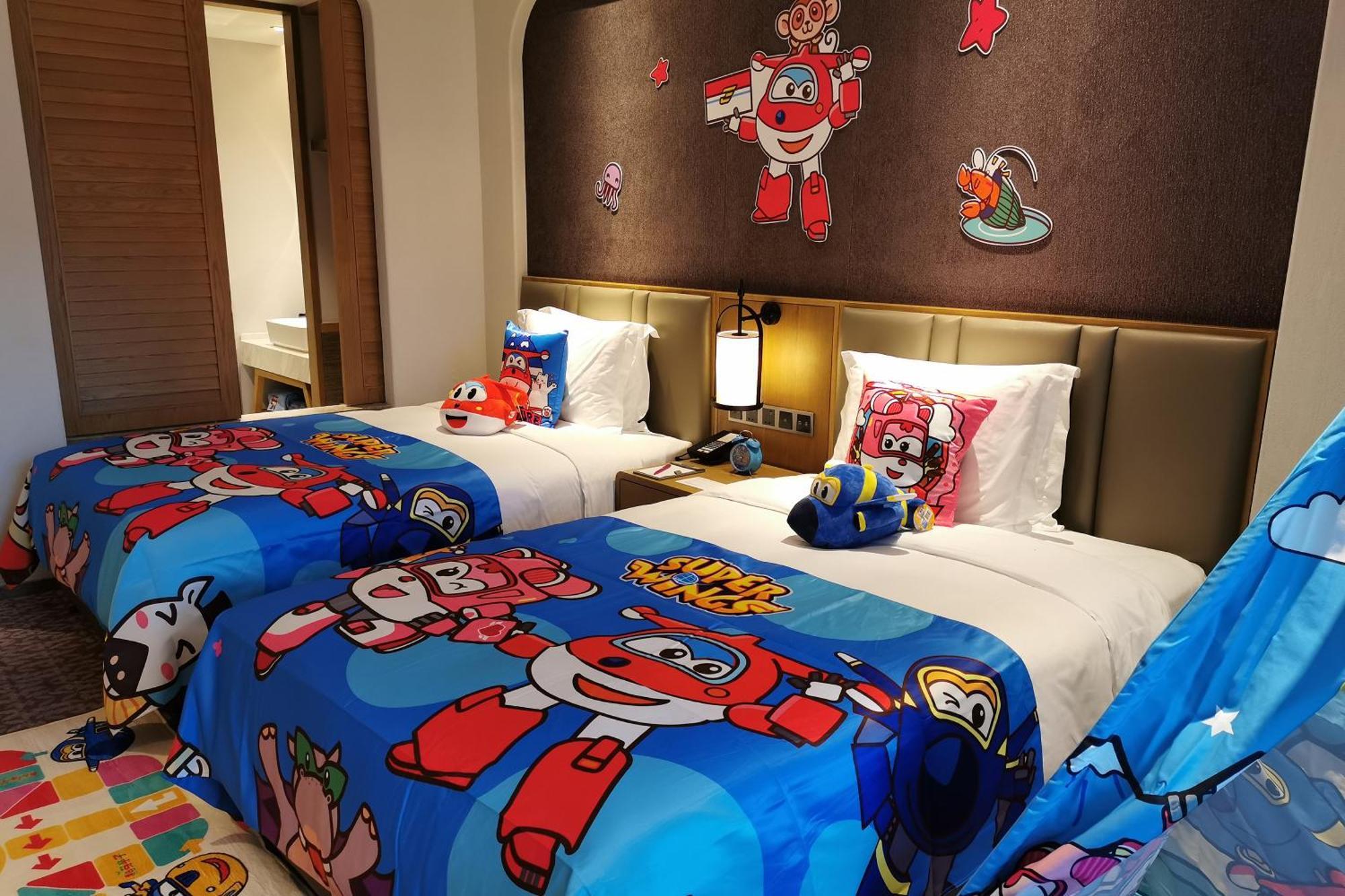 Crowne Plaza Qingdaoorientalmoviemetropolis By Ihg Hotell Eksteriør bilde